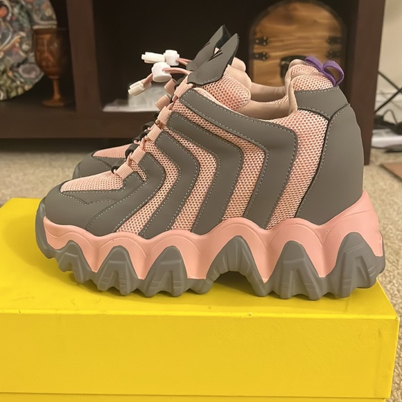 Anthony wang platforms - blackberry 02 - Picture 2 of 2